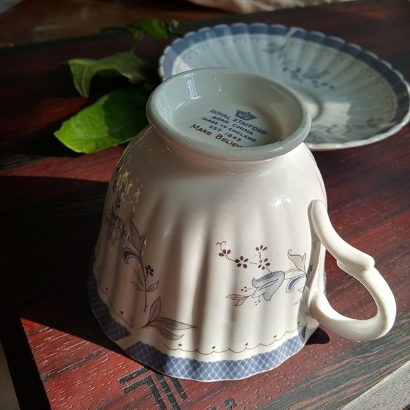 Royal Stafford bone china England. Cup and saucer. Make Believe (pattern). . - Picture 6 of 12